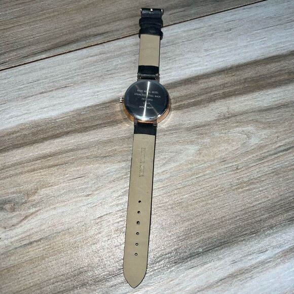 Rose Gold Wristwatch Women’s Black Band  Japan Movement Tested Added New Battery - Picture 6 of 8